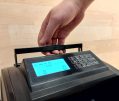 EuroCash EC-1500 Bankjegyszámláló, Pénzszámoló Gép, Beépített Eredetiség Vizsgálattal (UV + MG + IR + DD)